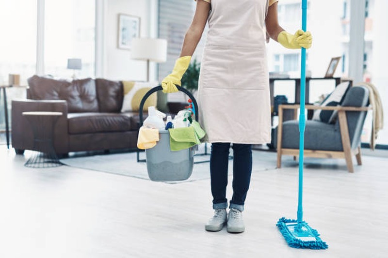 Dicas para economizar nos produtos de limpeza da casa