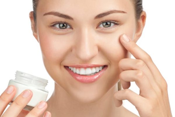 Cuidados de Pele no Inverno: Guia Essencial e Acessível em Beleza Cuidados de Pele no Inverno: Guia Essencial e Acessível