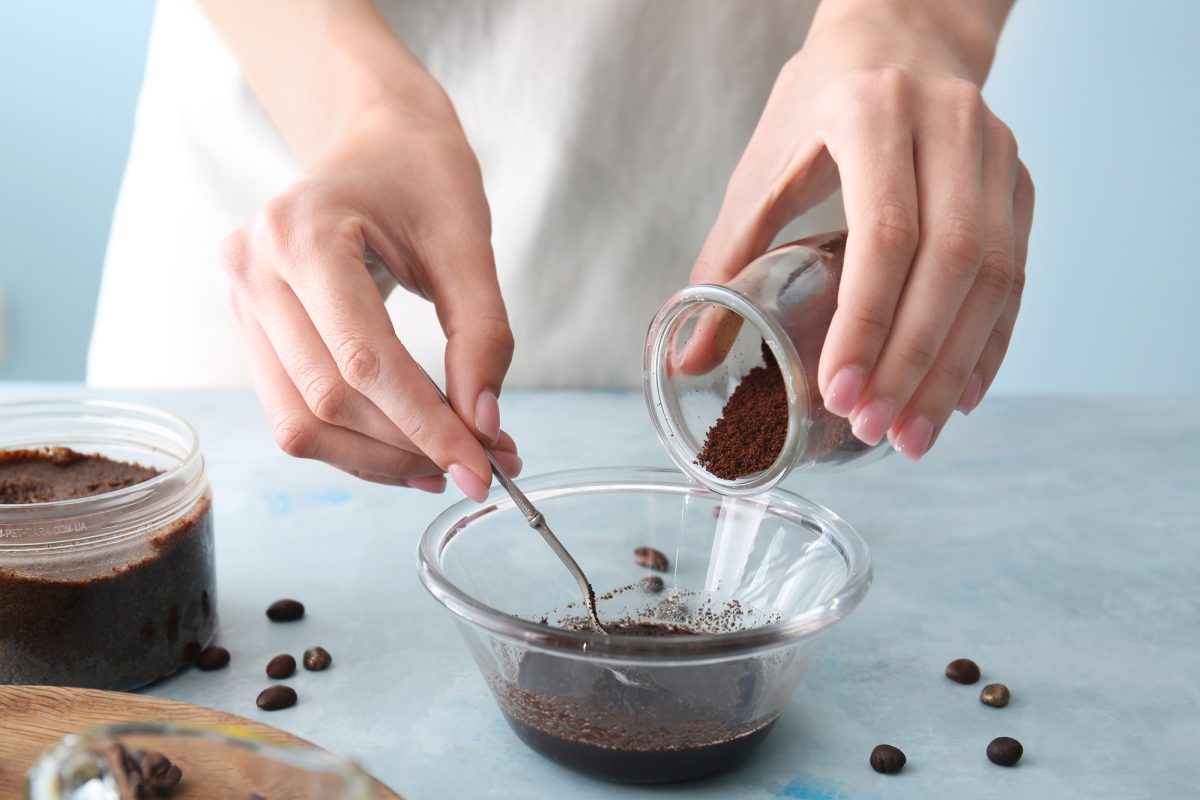 Receitas com café para pele e cabelo