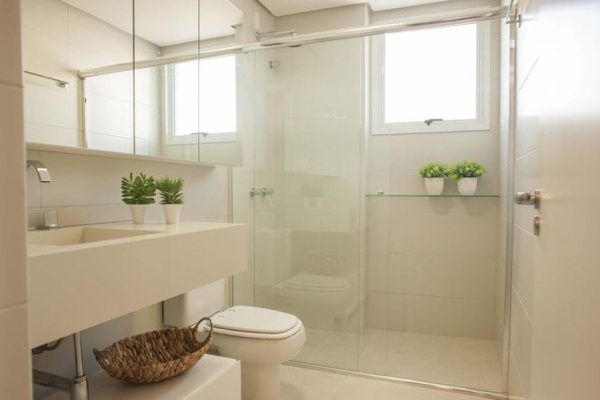 Limpe a casa de banho com produtos naturais