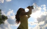 Como beber mais água ao longo do dia sem esforço