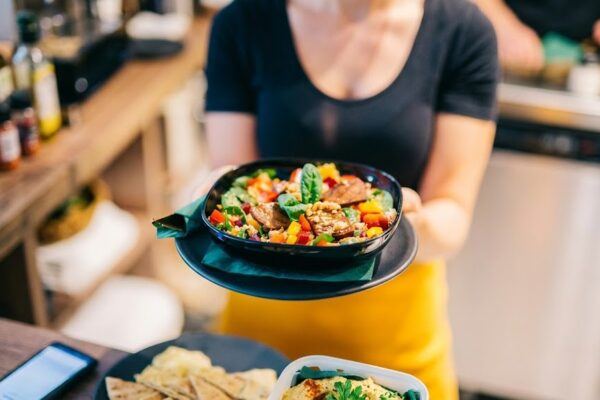 Guia completo para escolher o melhor local de refeições plant-based em Saude Guia completo para escolher o melhor local de refeições plant-based