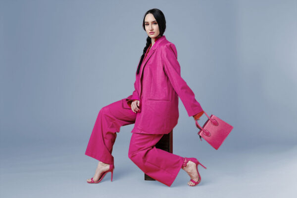 Porque as experiências sociais estão a influenciar novas tendências de moda em Moda Porque as experiências sociais estão a influenciar novas tendências de moda